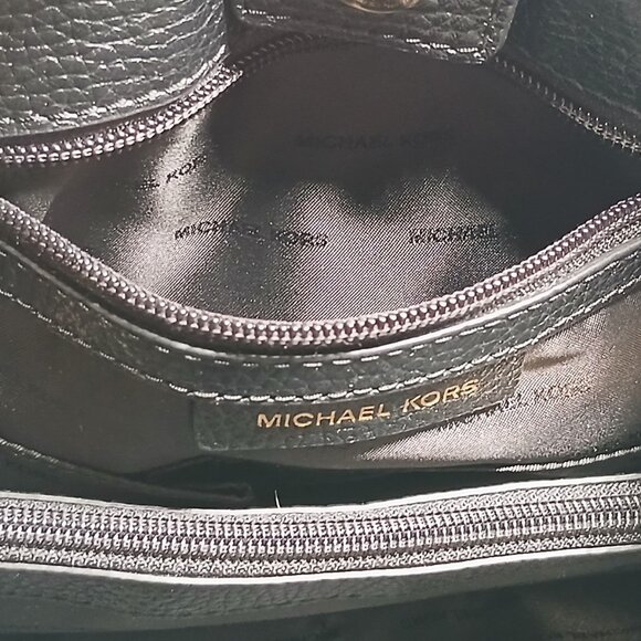 Michael Kors Jet Set Medium Shoulder Bag Black Pebbled Leather Gold Chain EUC - Picture 13 of 16